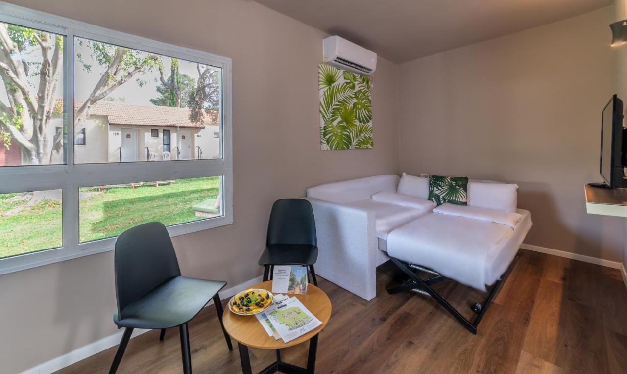 Erettz Dafna Travel Hotel Номер фото